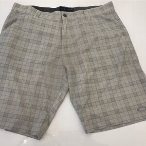 Oakley Mens Plaid shorts 40W